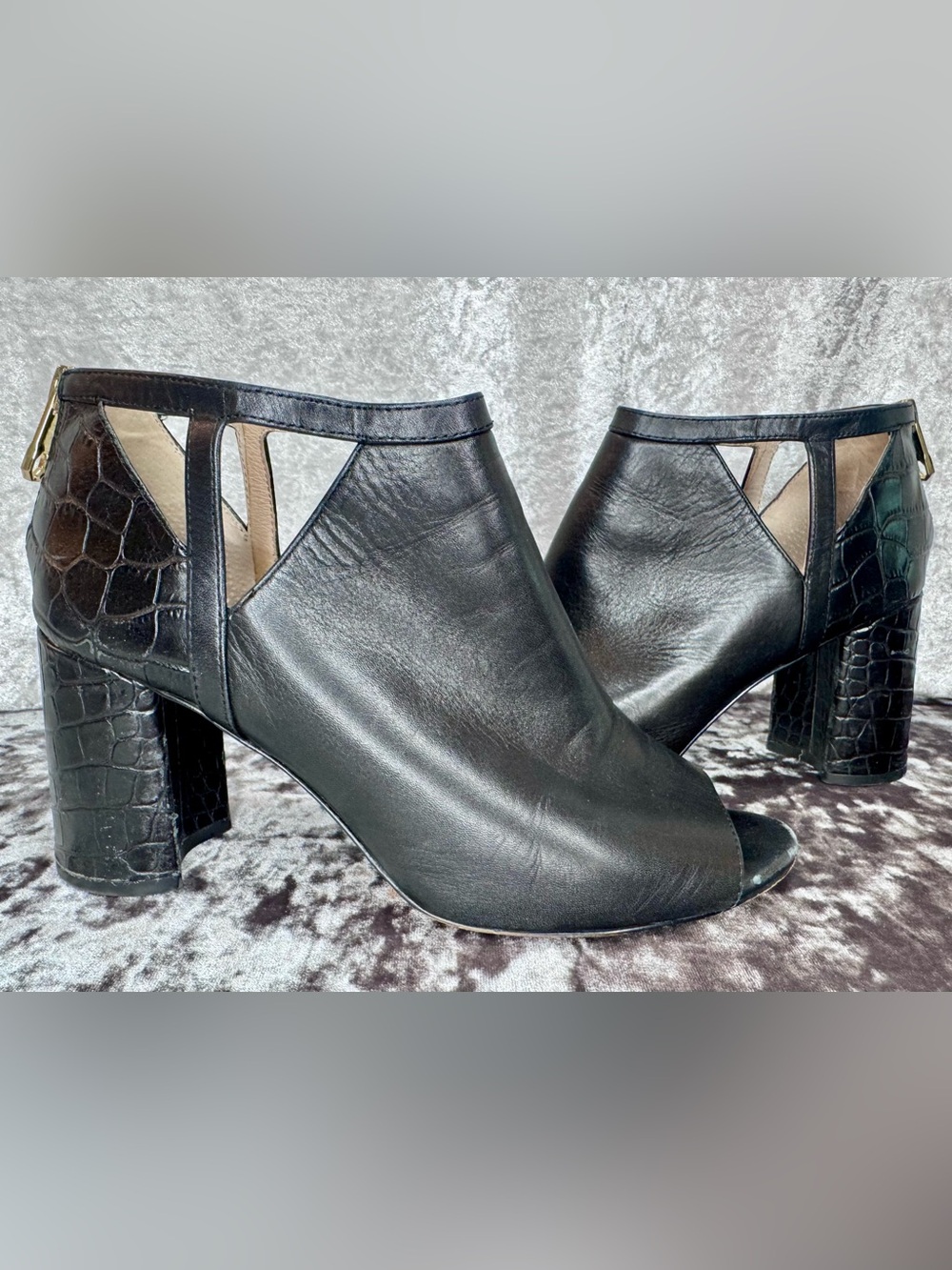 Louise et Cie Kelton Women's Black Leather Peep-Toe Block Heel Ankle Booties